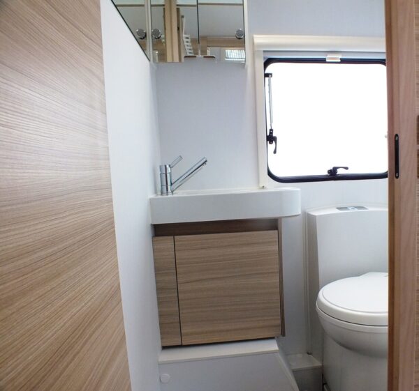 ADRIA Altea DART 622, bj.2021, met QUEENSBED, DOUCHECABINE en MOVER - Afbeelding 22