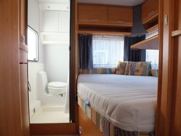 KNAUS Blue Line 450 bj.99, met ISABELLA VOORTENT en DOUCHE - Afbeelding 10