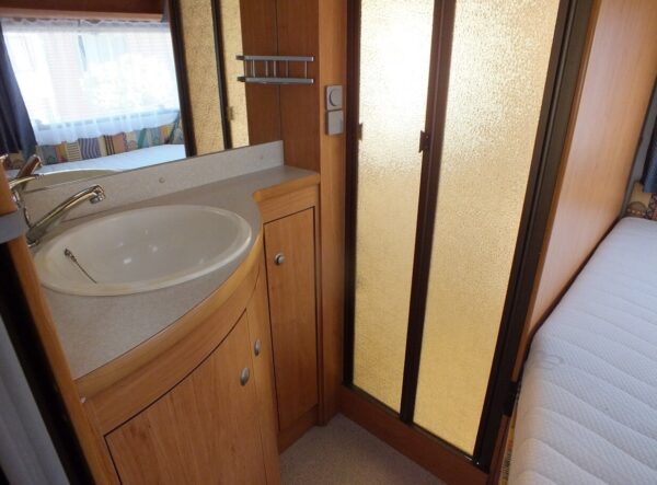 KNAUS Blue Line 450 bj.99, met ISABELLA VOORTENT en DOUCHE - Afbeelding 23
