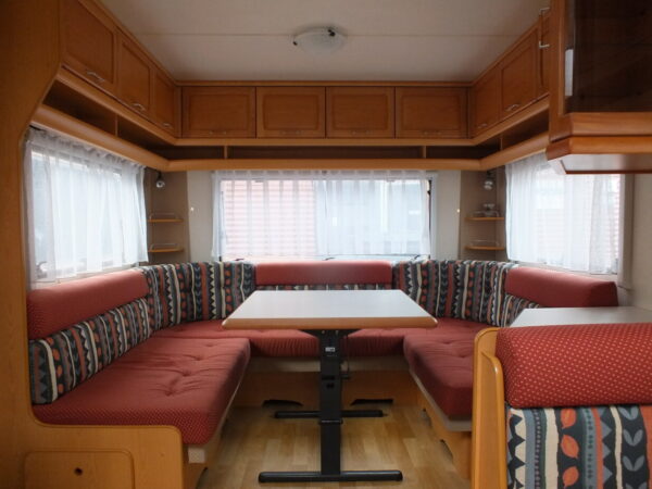 HOBBY Prestige 720 UMF, MODEL 2001, 5 SLAAPPLAATSEN - Afbeelding 7