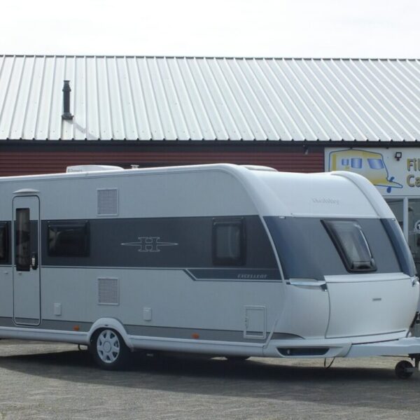 HOBBY Excellent 560 KMFE bj.2017, met AIRCO, MOVER, VOORTENT