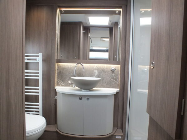 COACHMAN VIP 520 bj.2022, NIEUWSTAAT, ZONNEPANEEL, ALDE, DOUCHECABINE - Afbeelding 23