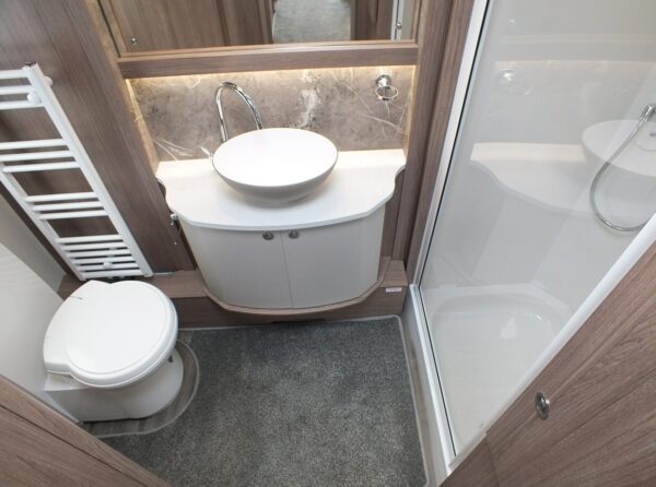 COACHMAN VIP 520 bj.2022, NIEUWSTAAT, ZONNEPANEEL, ALDE, DOUCHECABINE - Afbeelding 24