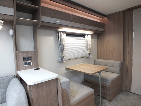 COACHMAN VIP 520 bj.2022, NIEUWSTAAT, ZONNEPANEEL, ALDE, DOUCHECABINE - Afbeelding 11