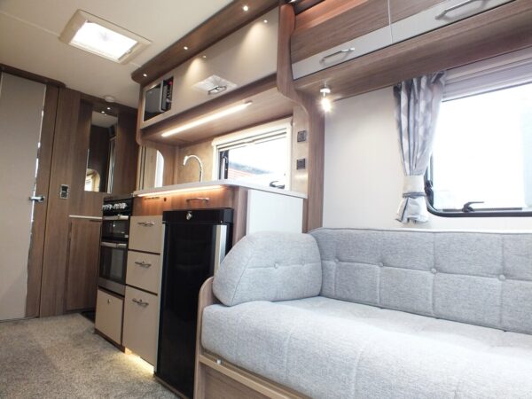 COACHMAN VIP 520 bj.2022, NIEUWSTAAT, ZONNEPANEEL, ALDE, DOUCHECABINE - Afbeelding 14