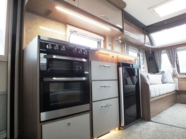COACHMAN VIP 520 bj.2022, NIEUWSTAAT, ZONNEPANEEL, ALDE, DOUCHECABINE - Afbeelding 18