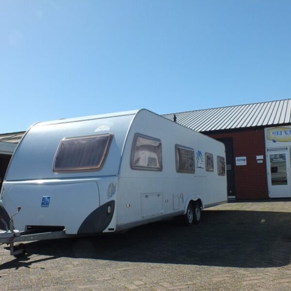 KNAUS Sudwind 750 bj.2004, 8 SLAAPPLAATSEN, THULE LUIFEL