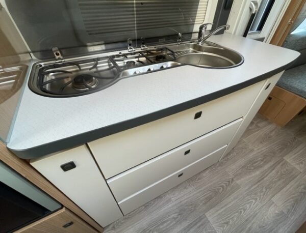 FENDT Saphir 650, bj.2020, BTW CARAVAN, met VOORTENT - Afbeelding 21