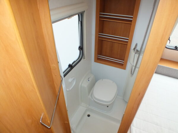 EEIBA Nova GL 435 bj.2008, MOVER, DOUCHE, VOORTENT, LUIFEL - Afbeelding 26