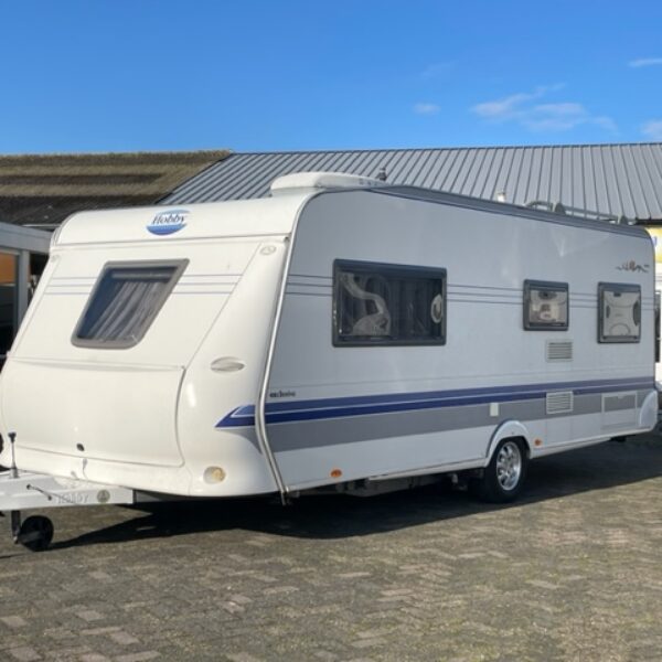 HOBBY Exclusive 560 UFF bj.2005, met MOVER, AIRCO, VOORTENT