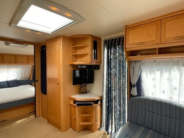 HOBBY Exclusive 560 UFF bj.2005, met MOVER, AIRCO, VOORTENT - Afbeelding 20