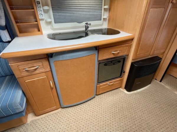 HOBBY Exclusive 560 UFF bj.2005, met MOVER, AIRCO, VOORTENT - Afbeelding 14