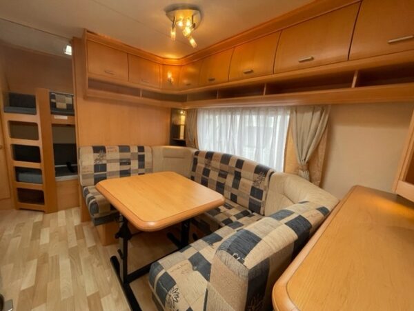 HOBBY De Luxe 560 KMFE bj.2007, 6 PERSOONS, met STAPELBED, VOORTENT - Afbeelding 9