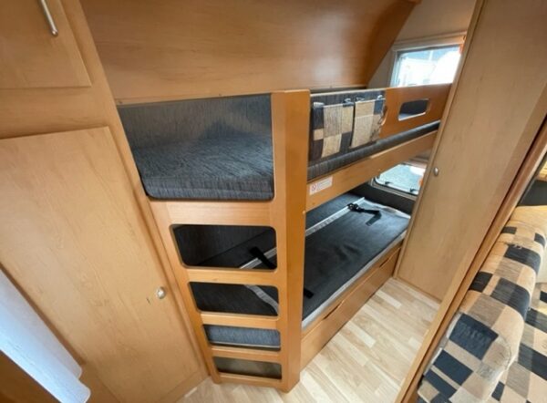 HOBBY De Luxe 560 KMFE bj.2007, 6 PERSOONS, met STAPELBED, VOORTENT - Afbeelding 12