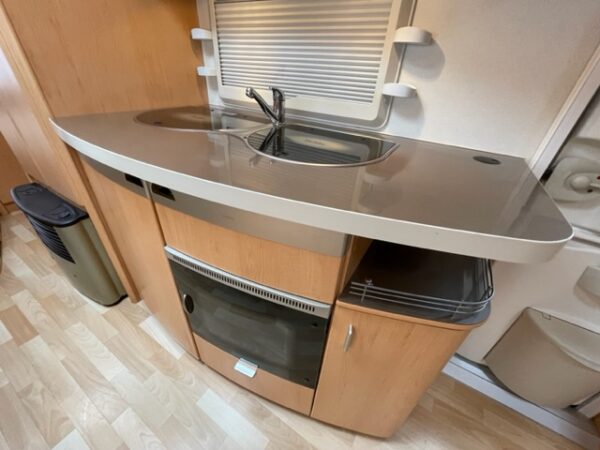 HOBBY De Luxe 560 KMFE bj.2007, 6 PERSOONS, met STAPELBED, VOORTENT - Afbeelding 18