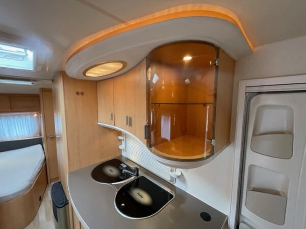 HOBBY De Luxe 560 KMFE bj.2007, 6 PERSOONS, met STAPELBED, VOORTENT - Afbeelding 27