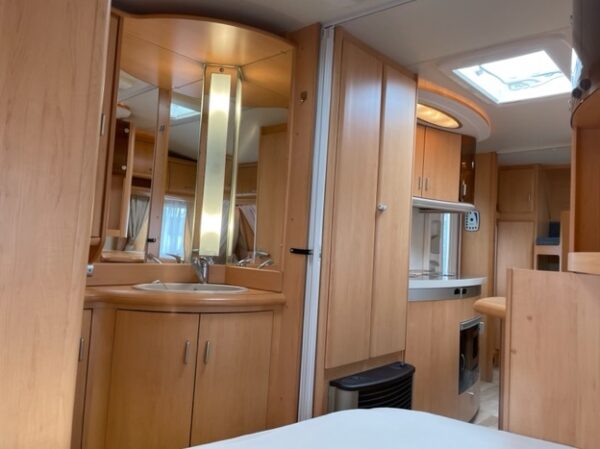 HOBBY De Luxe 560 KMFE bj.2007, 6 PERSOONS, met STAPELBED, VOORTENT - Afbeelding 21