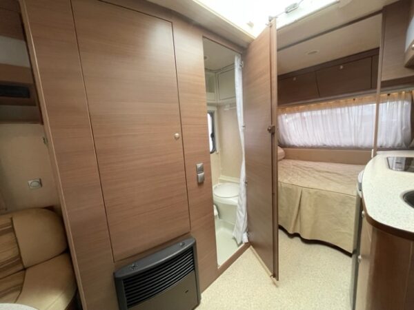 ADRIA Adiva 462 PD bj.2008, NIEUWSTAAT, DOUCHE, VOORTENT - Afbeelding 19