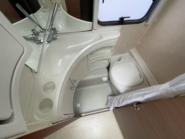 ADRIA Adiva 462 PD bj.2008, NIEUWSTAAT, DOUCHE, VOORTENT - Afbeelding 20