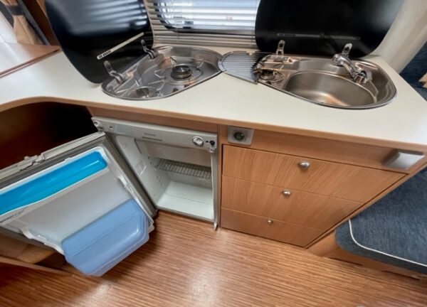 ADRIA Altea 512 UP 2009, met VOORTENT en DOUCHE - Afbeelding 16