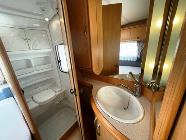 HOBBY De luxe Easy 500 KMFE bj.2003, DOUCHE, MOVER, VOORTENT - Afbeelding 24