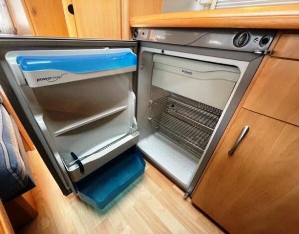 HOBBY De luxe Easy 500 KMFE bj.2003, DOUCHE, MOVER, VOORTENT - Afbeelding 19