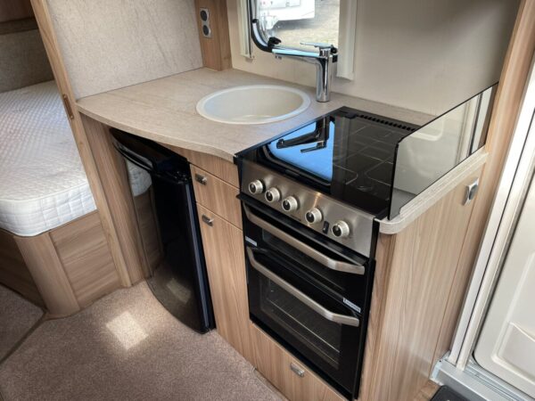SWIFT WRENBURY L bj,2016. Dubbelasser MOVER 6 SLAAPPLAATSEN - Afbeelding 24