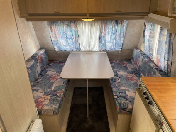 Caravelair Silver 395 T. bj 1997 LICHTGEWICHT met voortent - Afbeelding 19