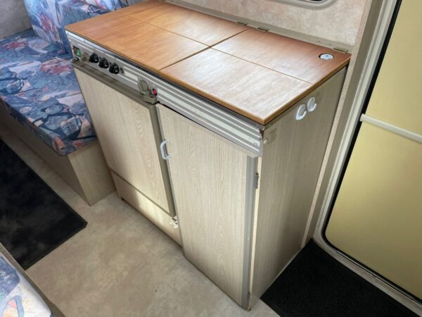 Caravelair Silver 395 T. bj 1997 LICHTGEWICHT met voortent - Afbeelding 16