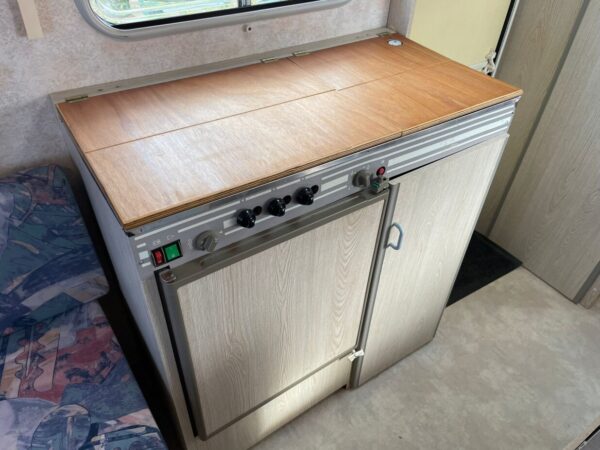 Caravelair Silver 395 T. bj 1997 LICHTGEWICHT met voortent - Afbeelding 13