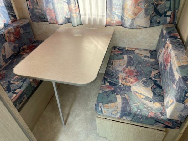 Caravelair Silver 395 T. bj 1997 LICHTGEWICHT met voortent - Afbeelding 12