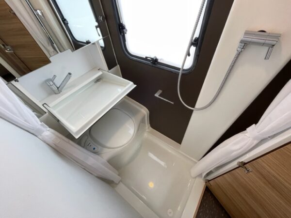 ADRIA Altea 432 PX bj.2018 FRANSBED, DOUCHE, VLOERVERWARMING - Afbeelding 23