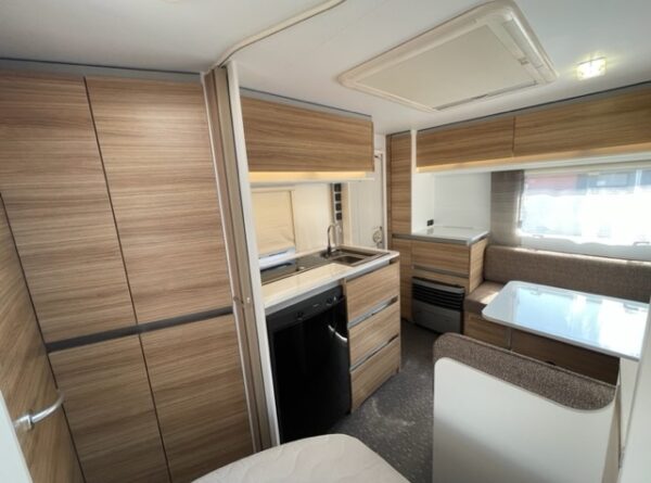 ADRIA Altea 432 PX bj.2018 FRANSBED, DOUCHE, VLOERVERWARMING - Afbeelding 13