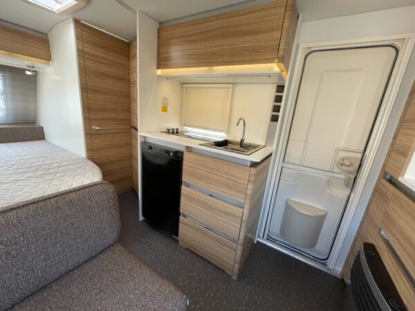 ADRIA Altea 432 PX bj.2018 FRANSBED, DOUCHE, VLOERVERWARMING - Afbeelding 12