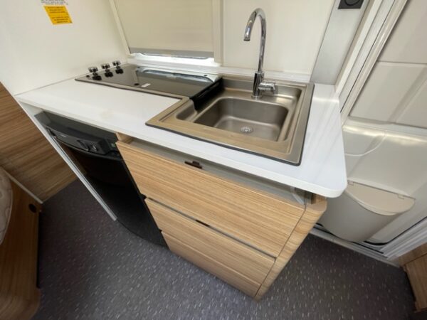 ADRIA Altea 432 PX bj.2018 FRANSBED, DOUCHE, VLOERVERWARMING - Afbeelding 15