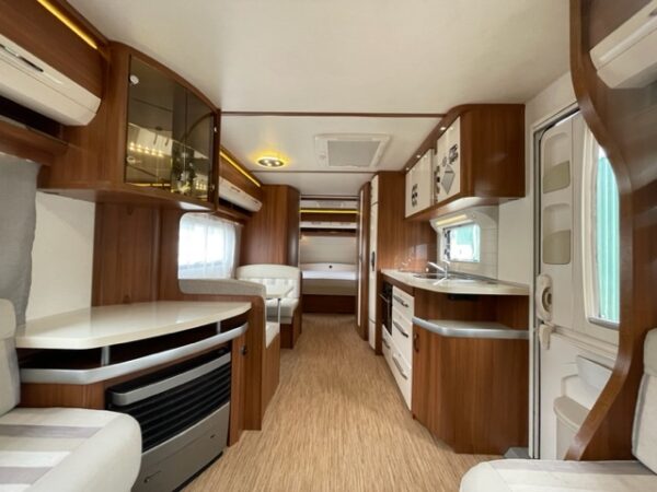 HOBBY VIP 695, bj.2015, 5 SLAAPPLAATSEN, NIEUWE VOORTENT - Afbeelding 5