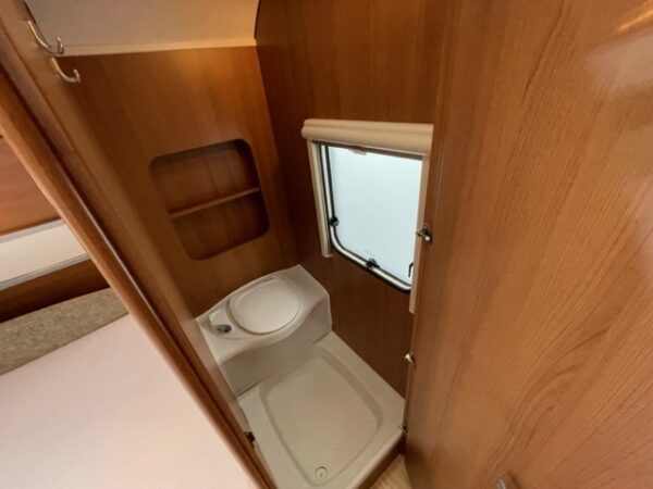 LMC Musica 470 bj.2010, TRUMA MOVER, FRANS BED, ZAKLUIFEL - Afbeelding 21