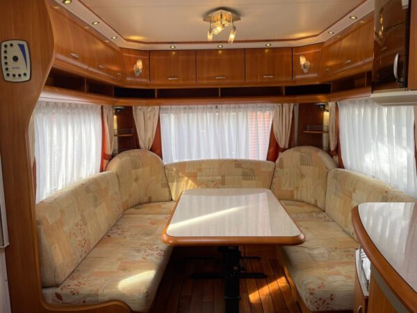 Hobby 540 ufe, BJ. 2007 Met mover en voortent TOPSTAAT - Afbeelding 7