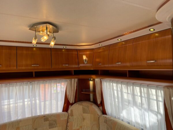 Hobby 540 ufe, BJ. 2007 Met mover en voortent TOPSTAAT - Afbeelding 12