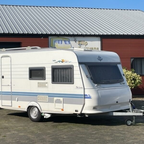 Hobby De Luxe bj. 2002 met mover, voortent