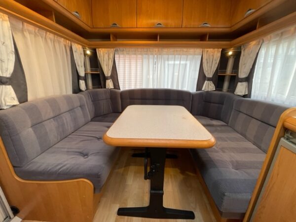 HOBBY Excellent Easy 460 UFE bj.2004, met VOORTENT en LUIFEL - Afbeelding 6