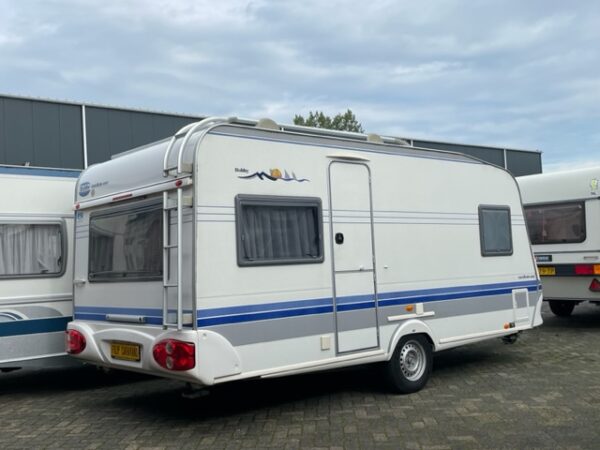 HOBBY Excellent Easy 460 UFE bj.2004, met VOORTENT en LUIFEL - Afbeelding 3