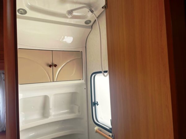 Hobby Prestige 650 UMFE bj.2010, 5/6 PERSOONS, VOORTENT - Afbeelding 18
