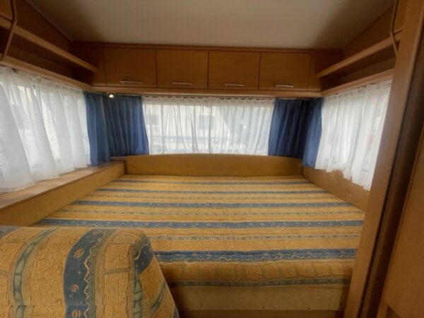 KNAUS Sudwind 550 bj.2004, 6 SLAAPPLAATSEN, DOUCHE, VOORTENT - Afbeelding 8