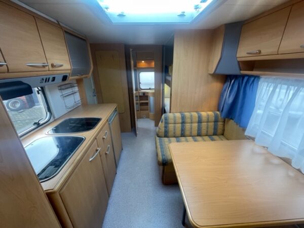 KNAUS Sudwind 550 bj.2004, 6 SLAAPPLAATSEN, DOUCHE, VOORTENT - Afbeelding 10
