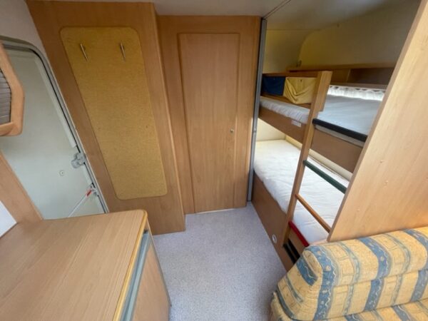 KNAUS Sudwind 550 bj.2004, 6 SLAAPPLAATSEN, DOUCHE, VOORTENT - Afbeelding 14