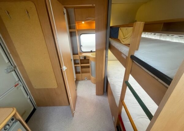 KNAUS Sudwind 550 bj.2004, 6 SLAAPPLAATSEN, DOUCHE, VOORTENT - Afbeelding 15