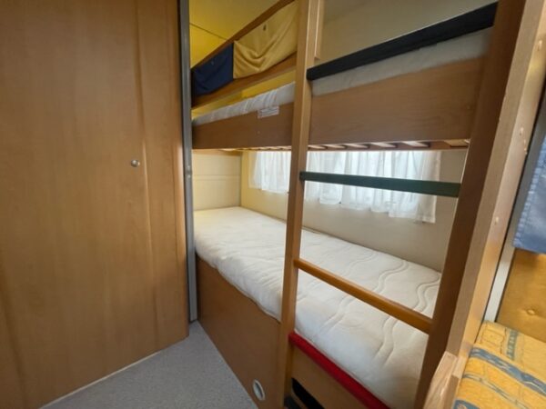 KNAUS Sudwind 550 bj.2004, 6 SLAAPPLAATSEN, DOUCHE, VOORTENT - Afbeelding 16