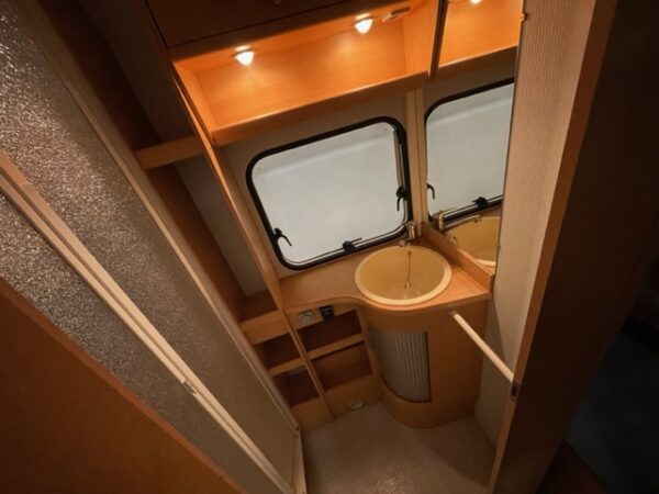 KNAUS Sudwind 550 bj.2004, 6 SLAAPPLAATSEN, DOUCHE, VOORTENT - Afbeelding 23