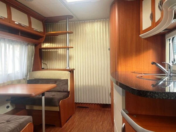 Hobby Prestige 650 UMFE bj.2010, 5/6 PERSOONS, VOORTENT - Afbeelding 22